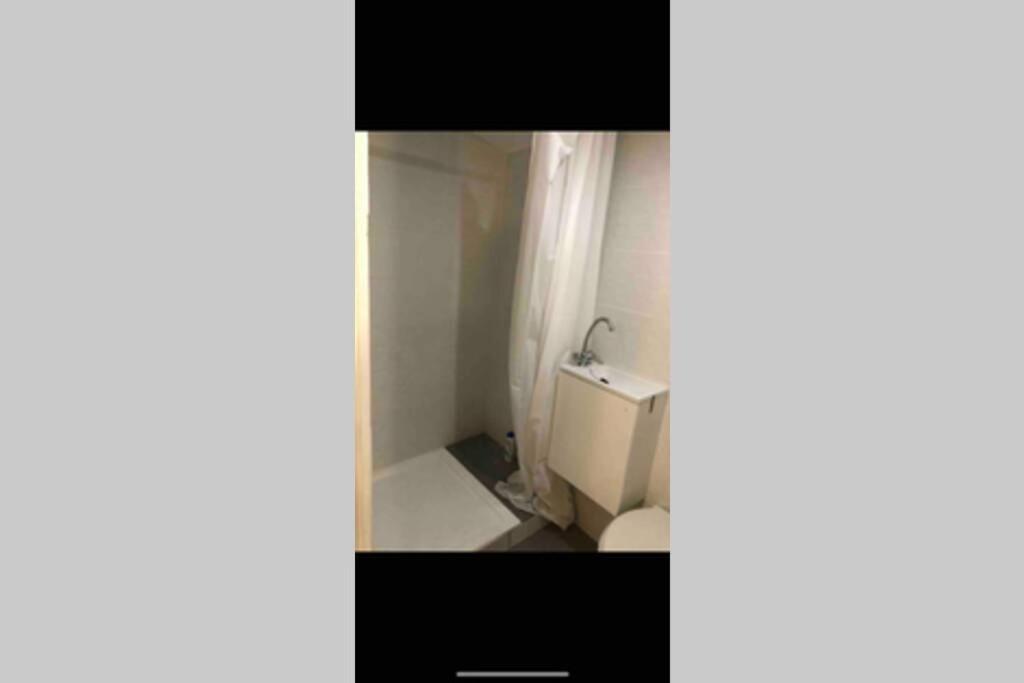 טולון Studio Cosy Avec Possibilite Piscine En Supplement מראה חיצוני תמונה